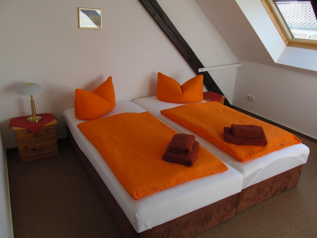 Pension Zum Birnbaum Brandenburg  ภายนอก รูปภาพ