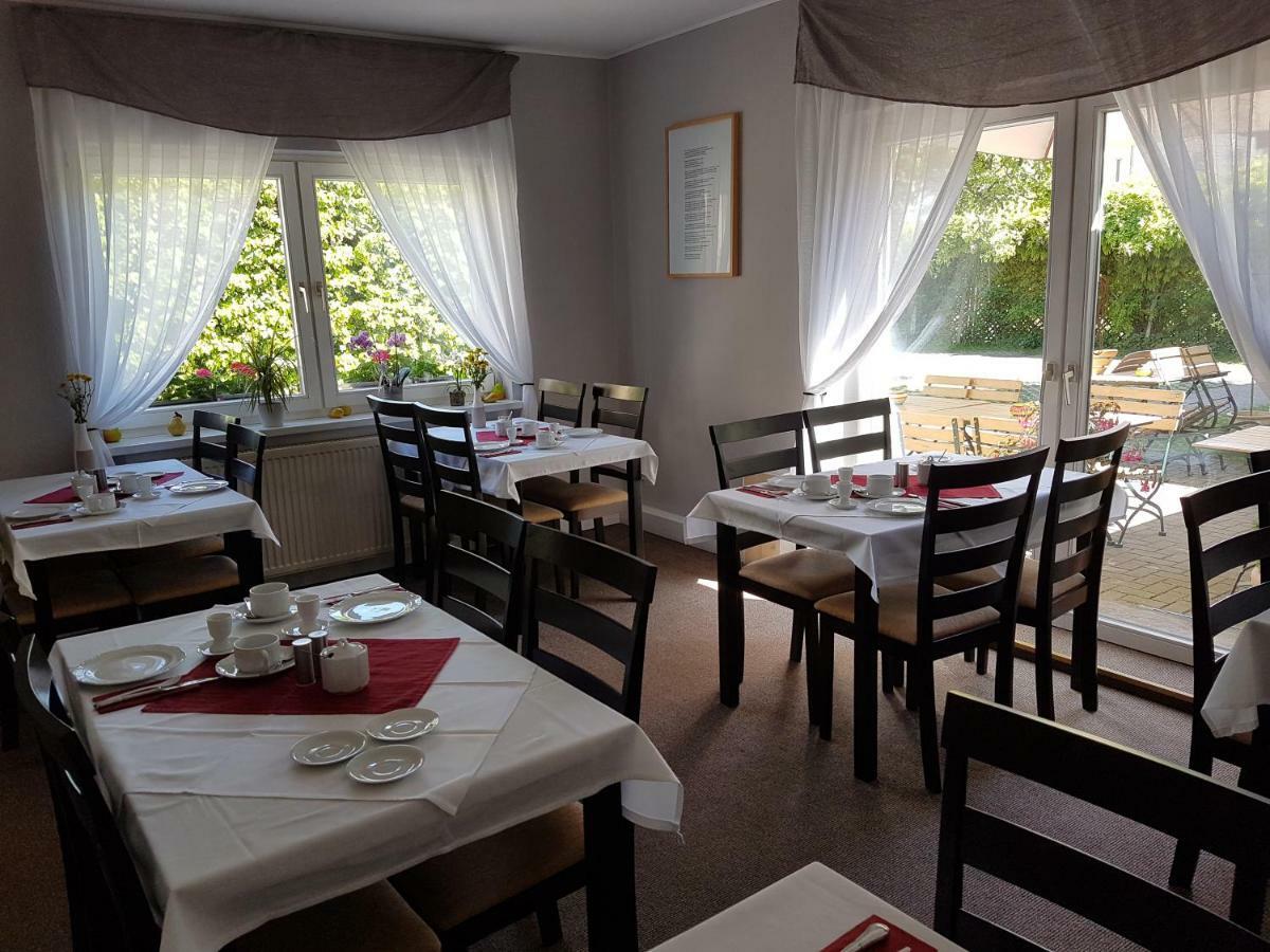 Pension Zum Birnbaum Brandenburg  ภายนอก รูปภาพ