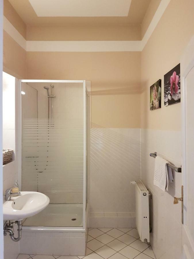 Pension Zum Birnbaum Brandenburg  ภายนอก รูปภาพ