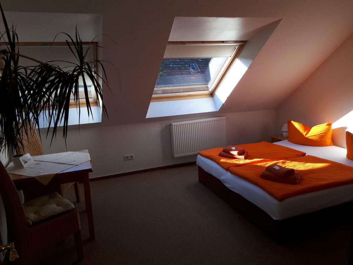 Pension Zum Birnbaum Brandenburg  ภายนอก รูปภาพ
