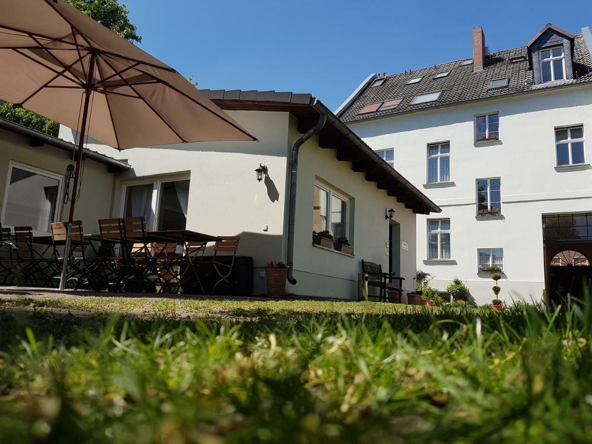 Pension Zum Birnbaum Brandenburg  ภายนอก รูปภาพ